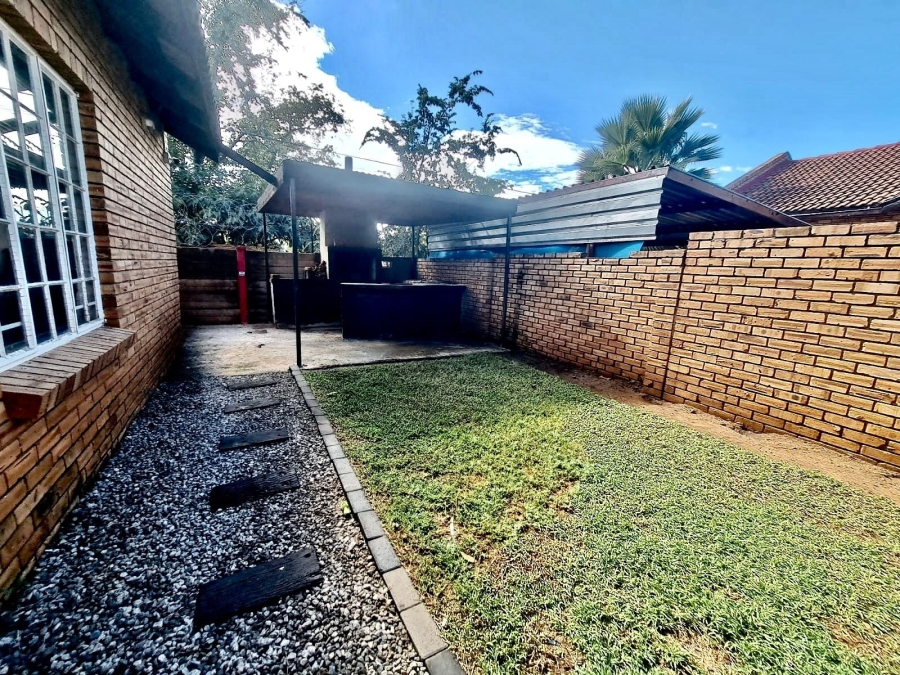 3 Bedroom Property for Sale in Bodorp North West